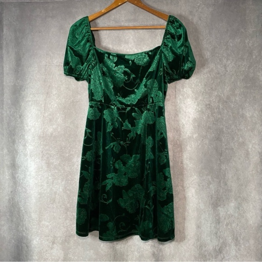 Green Velvet Floral Holiday Party Event Cocktail Dress Sz Large NWT
